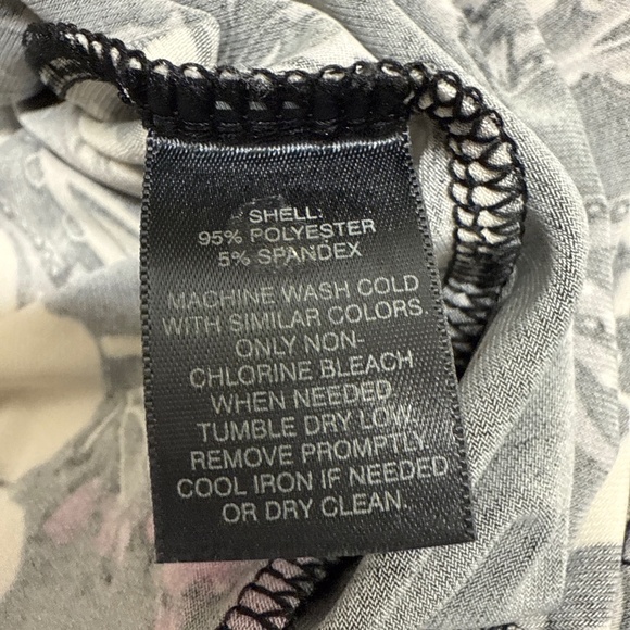 Dress - Picture 4 of 5